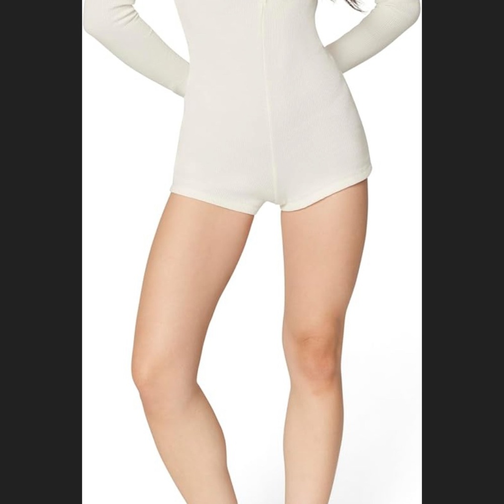 Women's White Ribbed Top - Picture 6 of 9